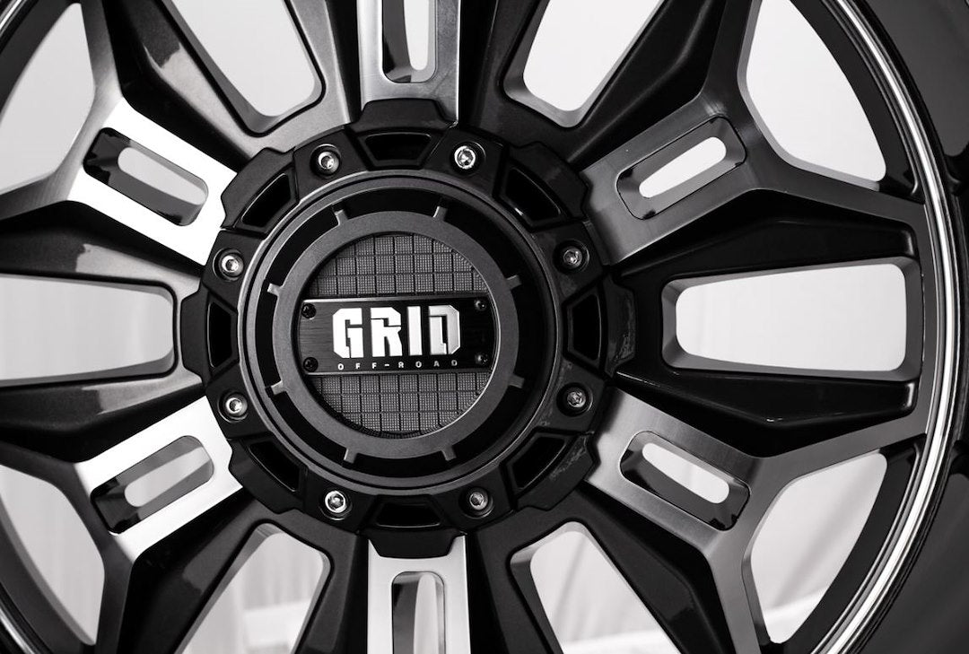 Grid Wheels With Grid Logo Center Cap GD1122120052S487 - 11 22X12.0 5X127 139.7 -44 87.1