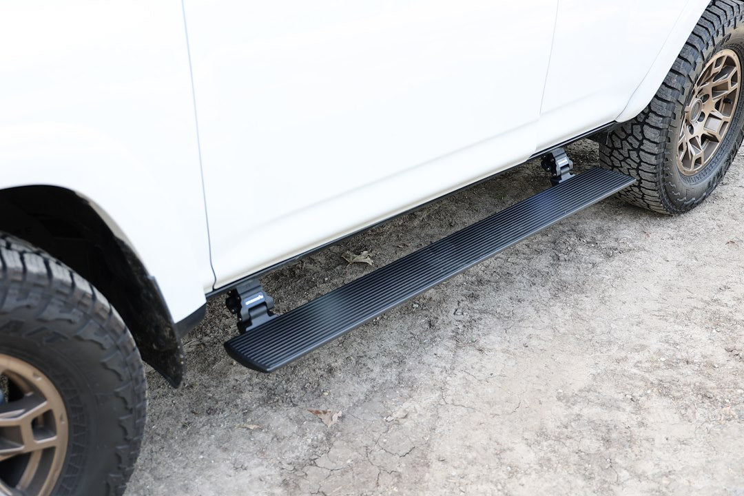 GO Rhino 20442568PC Running Board