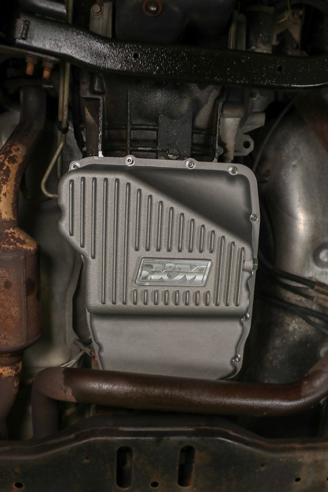 B&M CO Features A Temperature Sensor Port Auto Trans Oil Pan 70402 - Cast 03-14 Mopar 545RFE