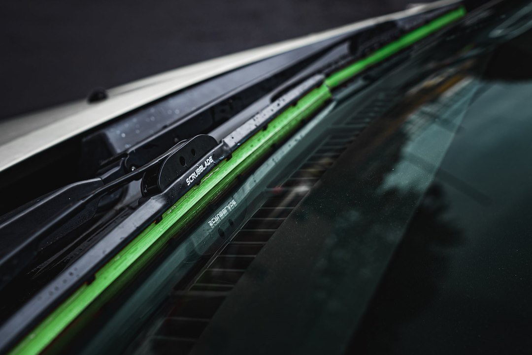 Scrubblade Ensure Quiet Operation Windshield Wiper Blade CBG2000 - Green 20 Silicone Shadeblade Per BA