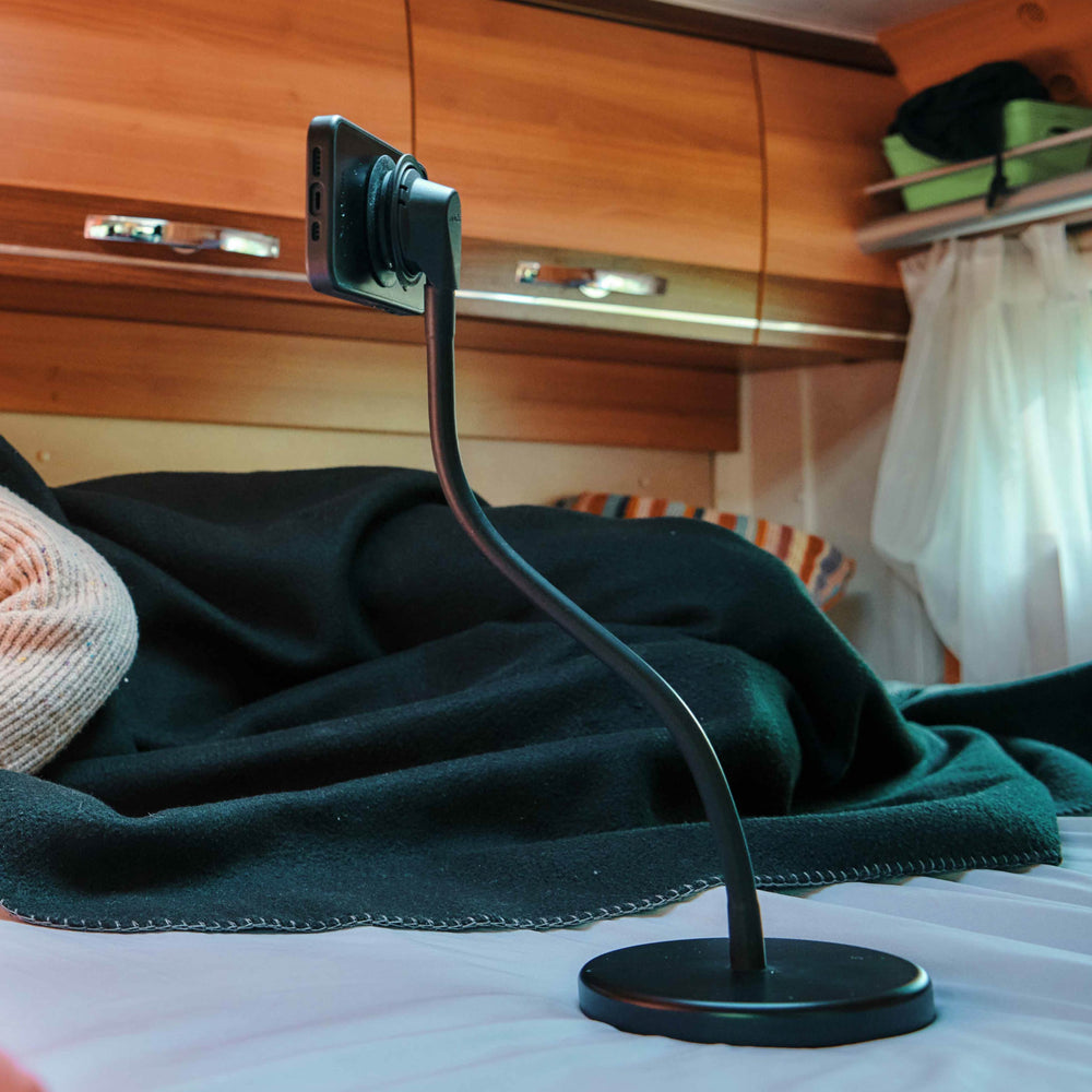 Silwy Magnet Stable Base Ensures Secure Standing Cell Phone Mount Syfi-SHT - Desk