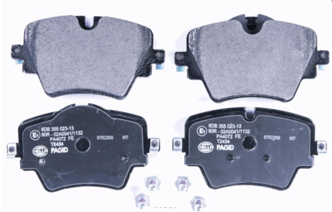 Hella Maximum Durability And Comfort Brake Pad 355023131 - Set Disc