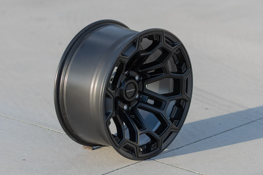 OE Wheels With Defiant Logo Center Cap DF03-18090-6550-12B1G1 - Black DF03 Satin