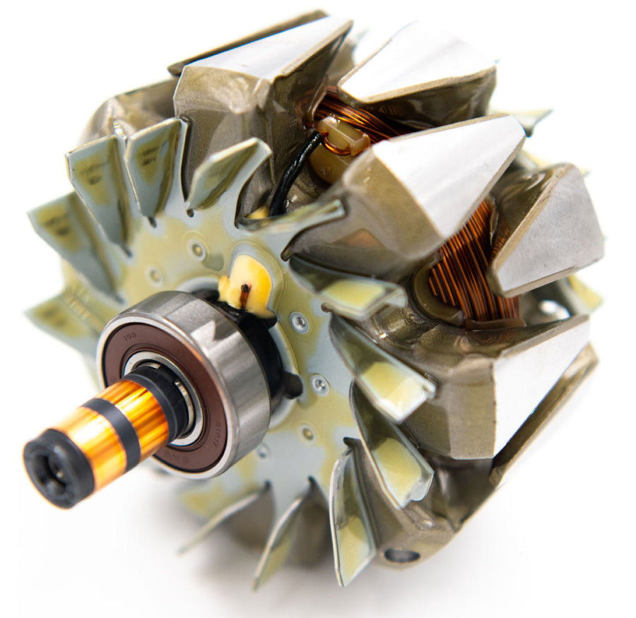 Arco Marine Rapidly Charges Large Battery Banks Alternator/ Generator 4022 - 12V275ADF4 Sidebatterypost EX