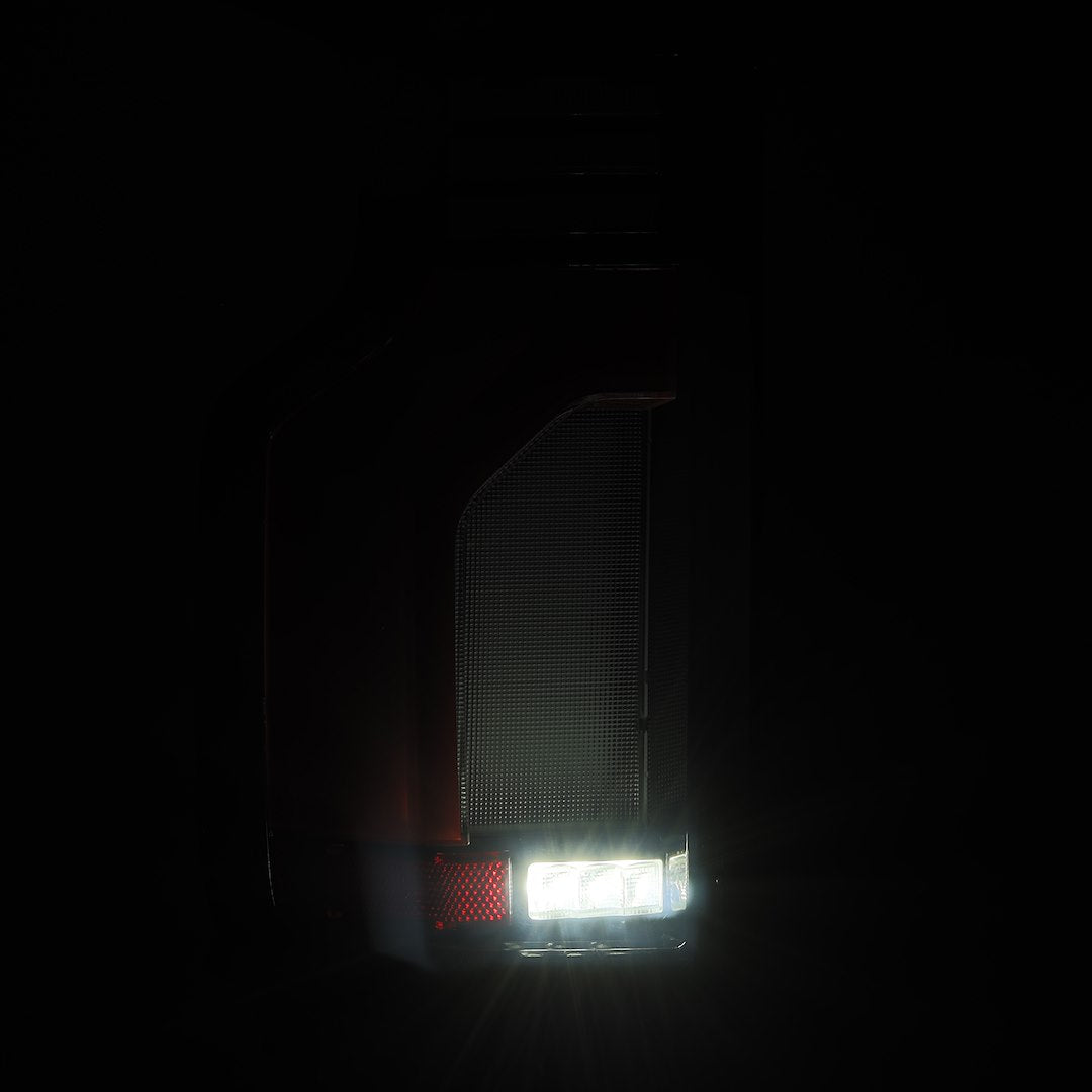Alpharex USA 620068 Tail Light Assembly