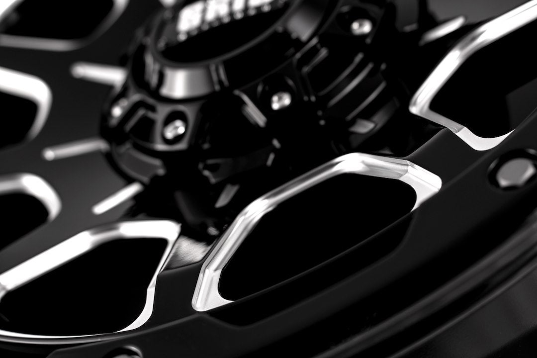 Grid Wheels With Grid Logo Center Cap GD1520090865M1525 - 15 20X9.0 8X165.1 15 125.5