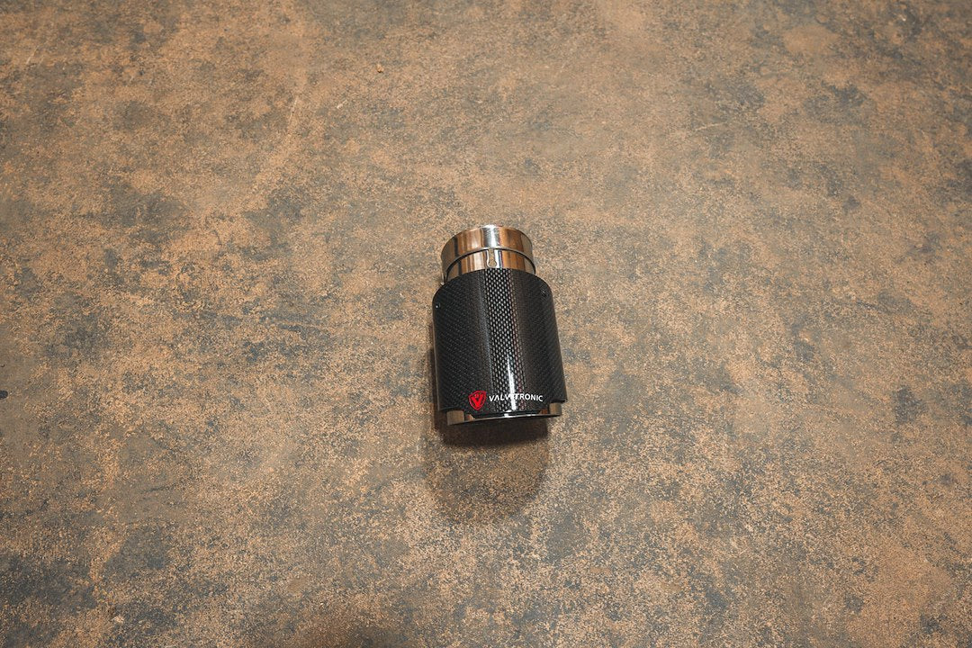 Valvetronic VTD.TIP.Slve.30.35.RC Exhaust Tail Pipe Tip - Carbon