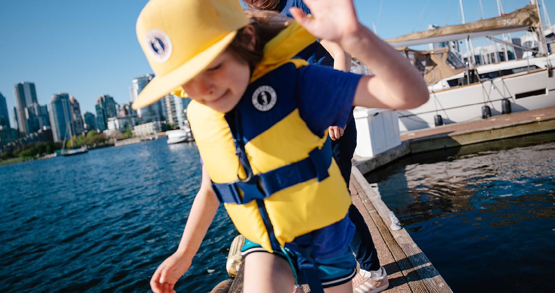 Mustang Surv PVC Free Gaia® Foam PFD - Personal Floatation Device MV3556-57-0 - Navy Child Lil Legends Vest RD-Navy