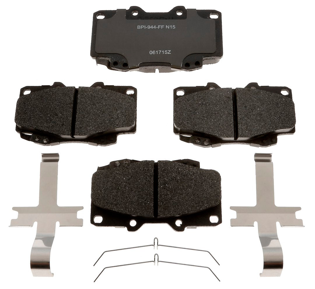 R/M Brakes MGD799MH R-line friction match oe design - Brake Pad Set