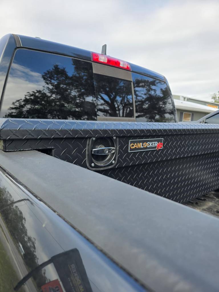 Camlocker Insulated Lids Outperform All Others Tool Box HD_S71LP_MB - Cam HD 71 Crossover Low Profile MA