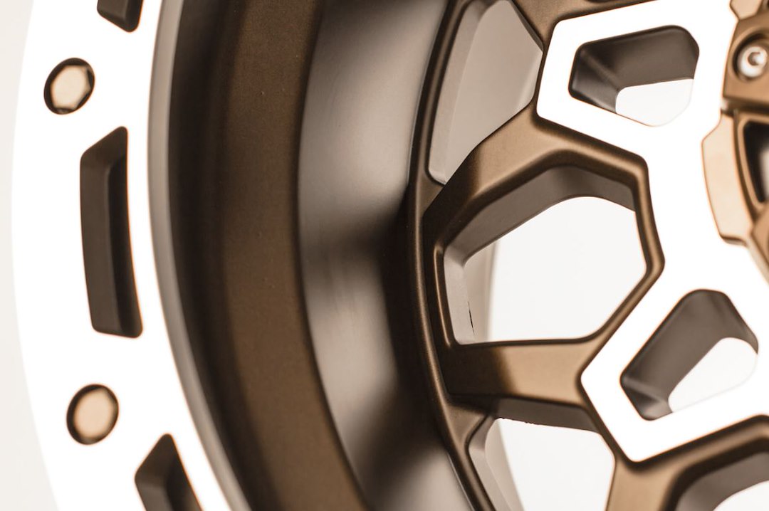 Grid Wheels With Grid Logo Center Cap GD0920090655Z1810 - GD09 20X9.0 6X139.7 18 110 Mbrmd