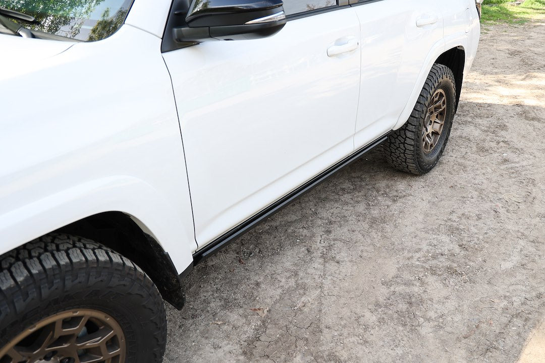 GO Rhino 20442568PC Running Board