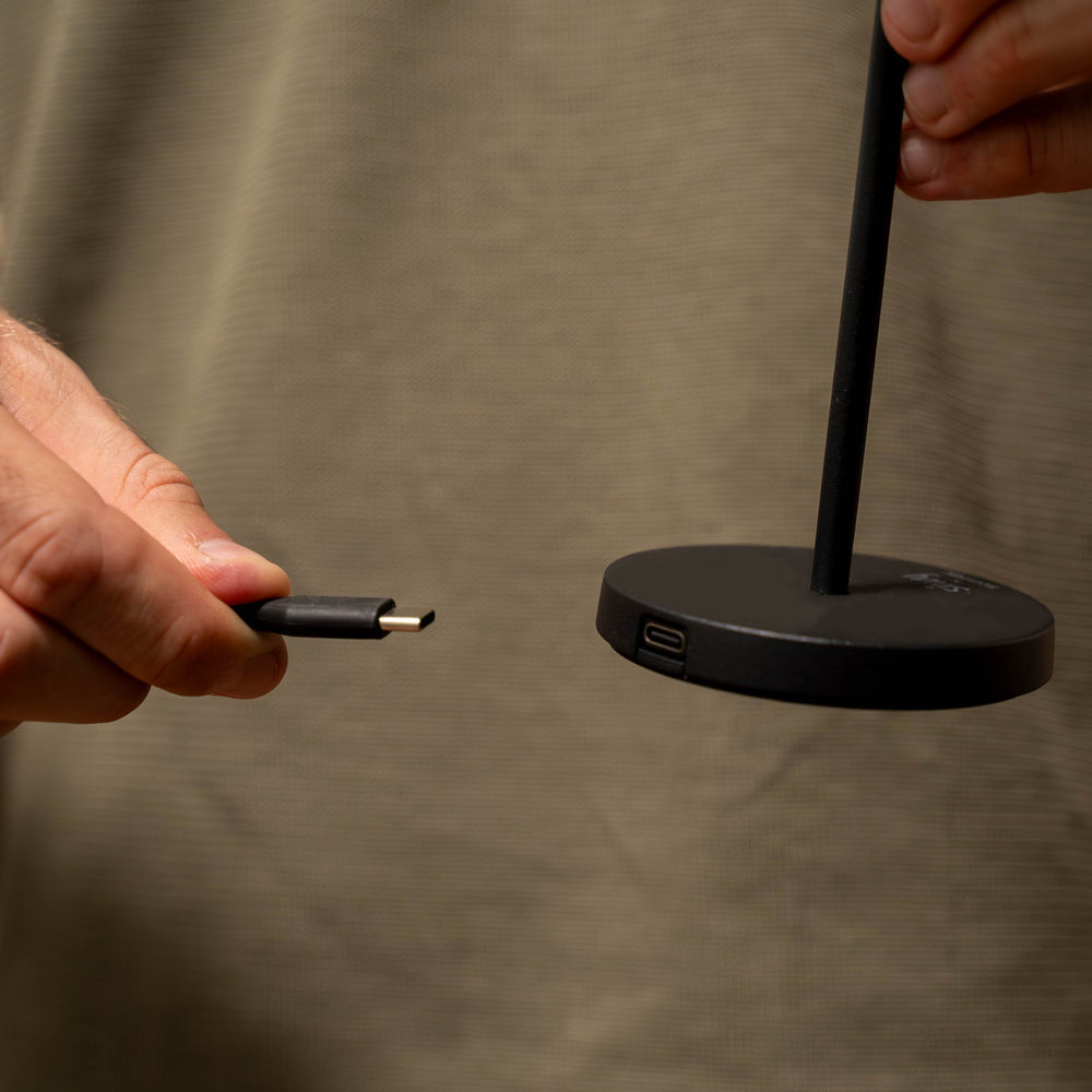 Silwy Magnet This Can Be Stored Upright Interior Light Syso-2024-S1 - Black Magnetic Monaco