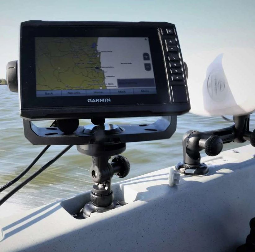 Railblaza Tool-Free Removal Fish Finder Mount 02-4178-11 - Garmin R-Lock