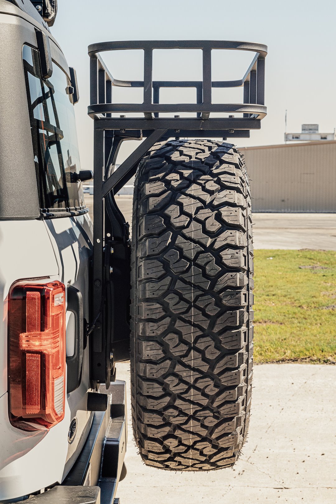 Advanced ACC Provides Long Lasting Durability Cargo Carrier - Spare Tire Mount 49001525 - Bronco Trail Rack