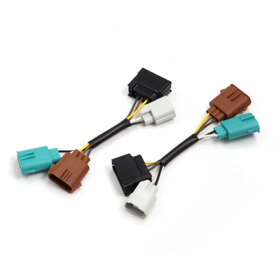 Alpharex USA Smooth And Hassle-Free Installation Tail Light Converter 658011 - Wiring Adapter