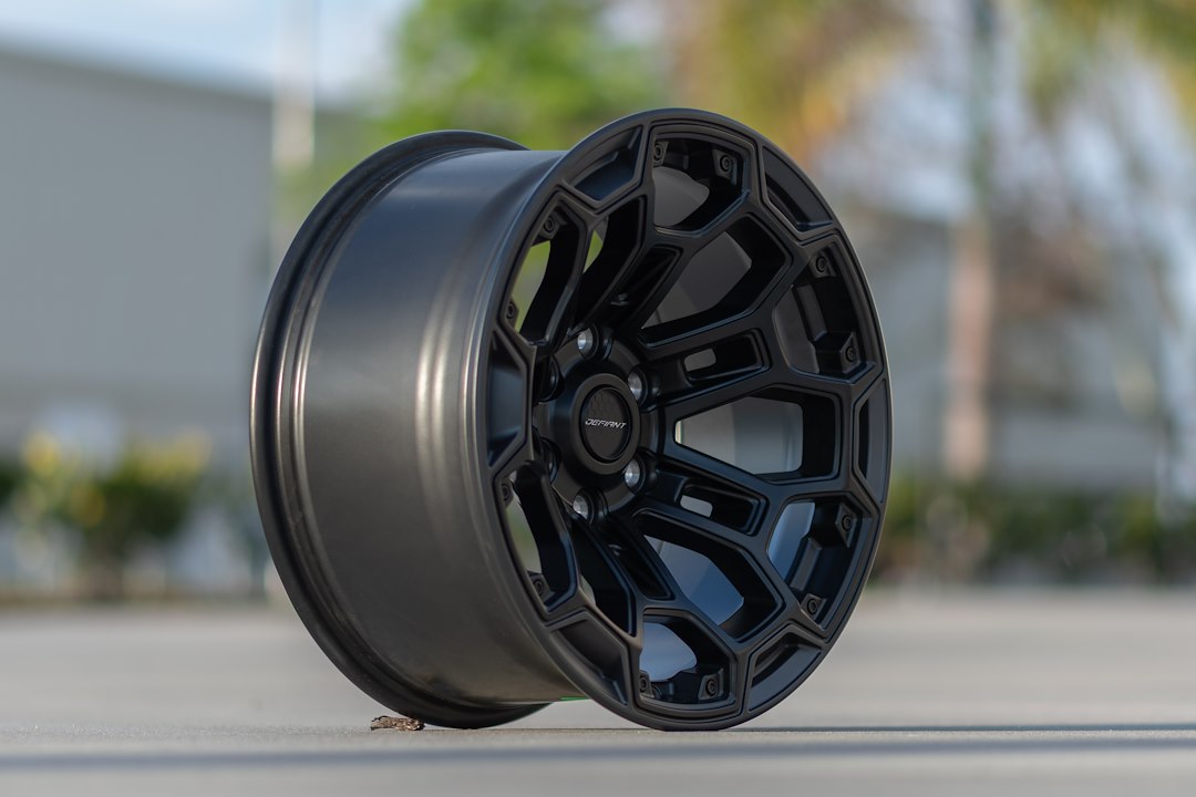 OE Wheels With Defiant Logo Center Cap DF03-18090-6550-12B1G1 - Black DF03 Satin
