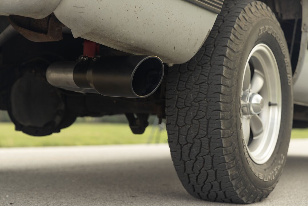 Flowmaster Limited Lifetime Warranty Exhaust System Kit 818192 - 88-93 Chevy 5.7L 1500 2500