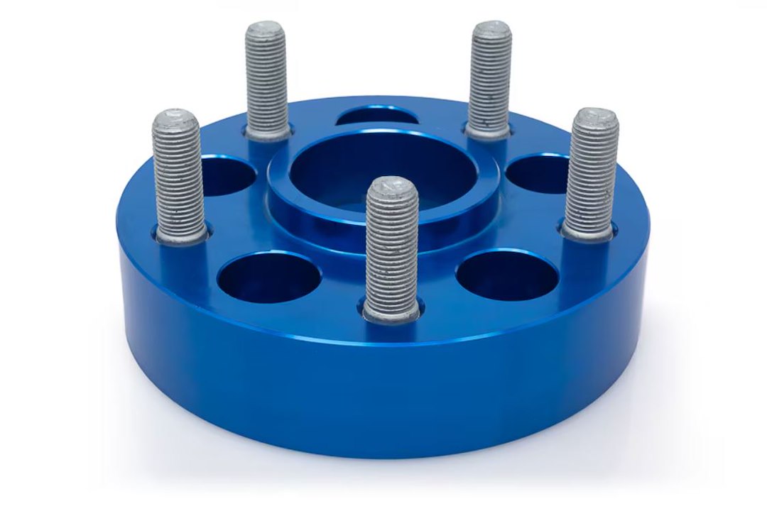 Spidertrax Made In USA Wheel Adapter WHS035 - Blue Jeep JL Conversion Adapt