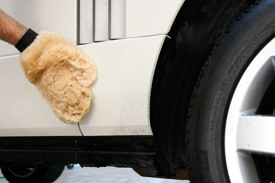 Shurhold IND No Supplier Warranty Car Wash Mitt 285 - Deluxe