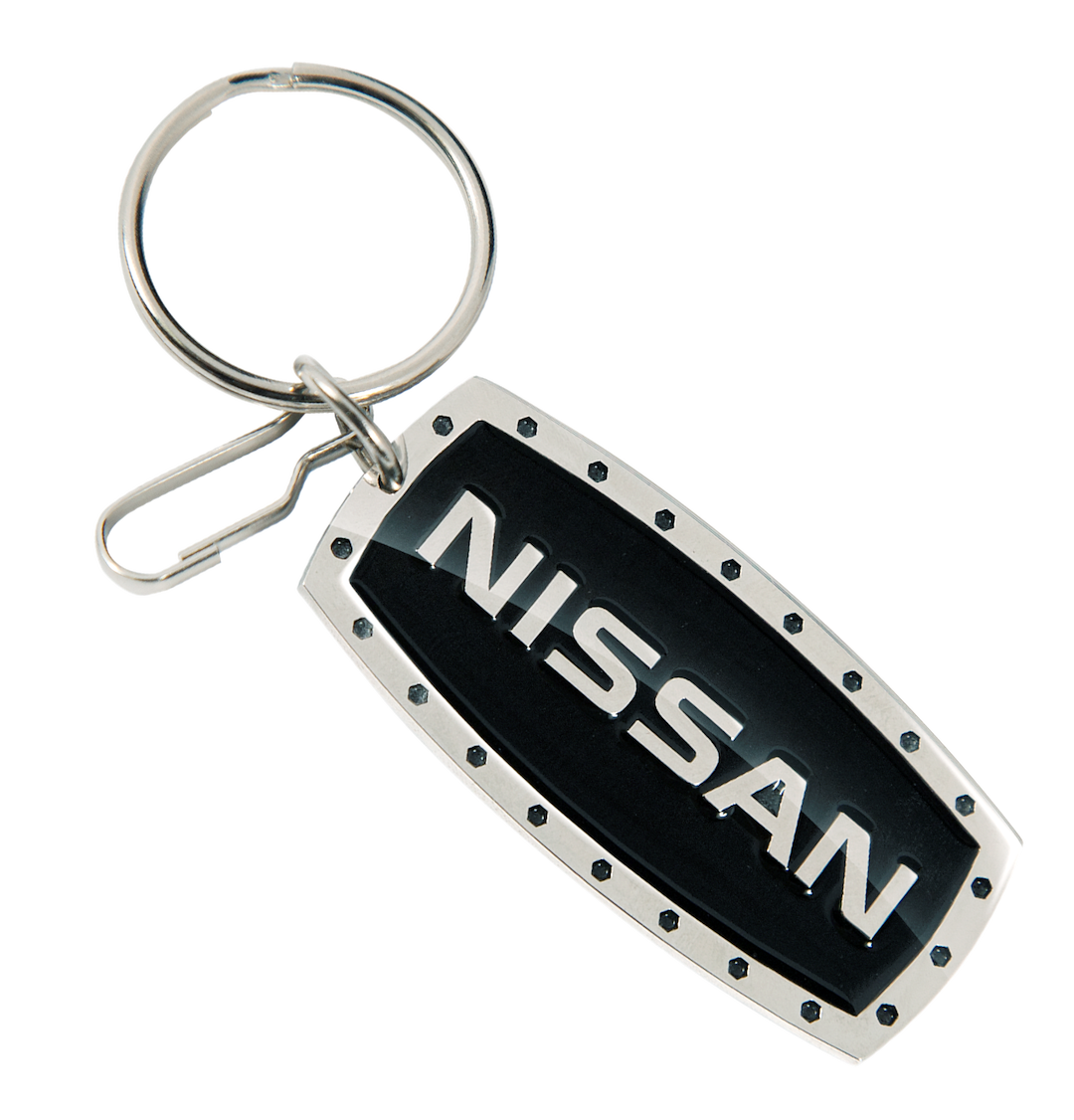 Plasticolor Makes Stylish Key Organization Easy Key Chain 004518R01 - Nissan Metal Logo