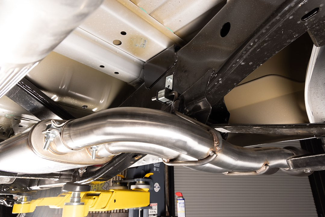 Flowmaster 718230 Exhaust System Kit