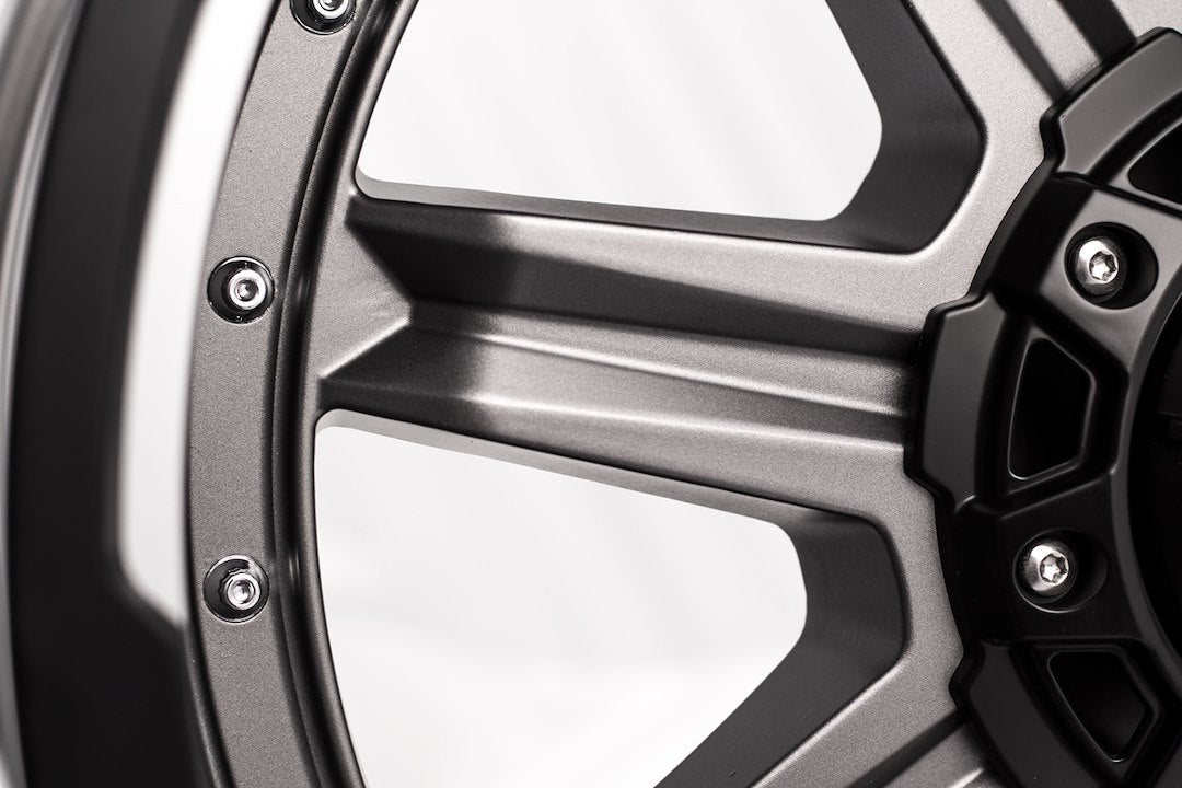 Grid Wheels With Grid Logo Center Cap GD1018090870A1525 - 10 18X9.0 8X170 15 125.5