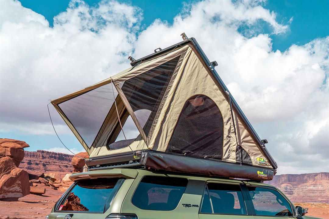 IRTT0012 Ironman 4X4 Swift 1400 Hard Shell Rooftop Tent