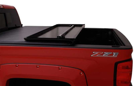 Lund 04-08 Ford F-150 Styleside (5.5ft. Bed) Hard Fold Tonneau Cover - Black 