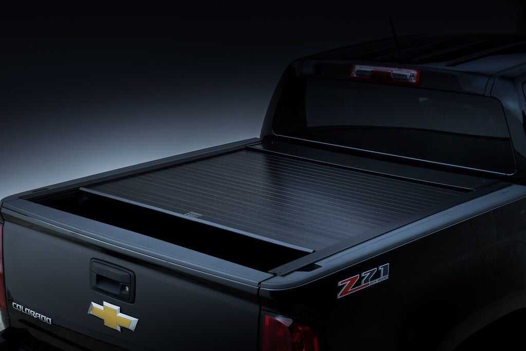M-JRD77A01 Tonneau Cover