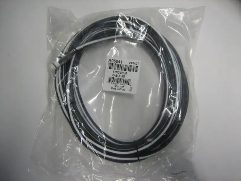 A06041 Raymarine Seatalk Ng Spur Cable 5M in packaging, enhances marine electronics with reliable 5-meter connection.
