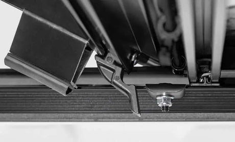 Access LOMAX Tri-Fold Cover 2022+ Nissan Frontier - 5ft Bed 