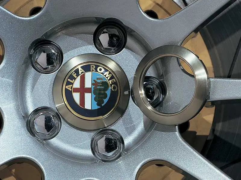 Advan Advan 65mm Alfa Romeo Centercap Adapter Ring - Silver Alumite