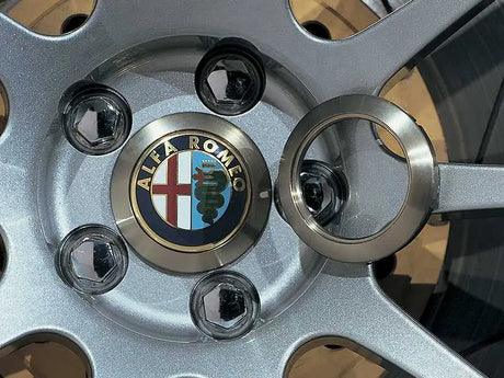 Advan Advan 65mm Alfa Romeo Centercap Adapter Ring - Silver Alumite