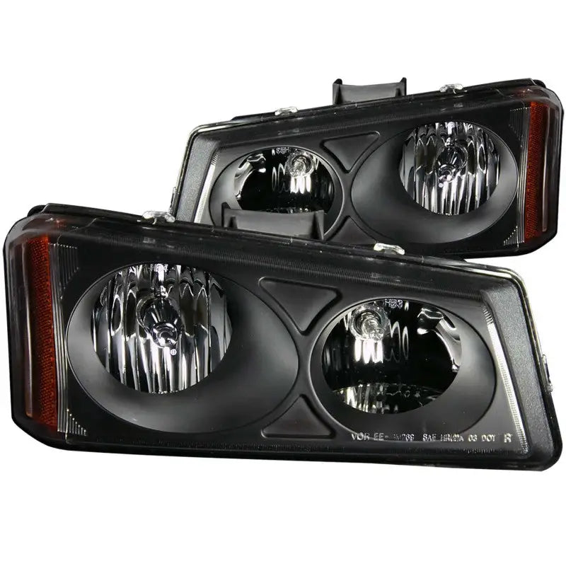 Pair of black aftermarket crystal headlights for Chevrolet Silverado 1500
