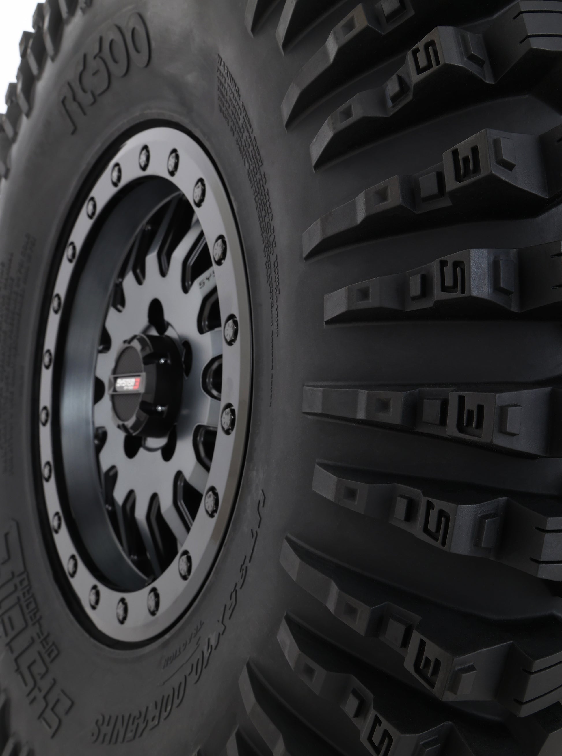 Tire Rc500 33x10r15