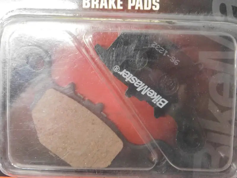 BikeMaster Suzuki Brake Pads - 961232 - Brakes Rotors &