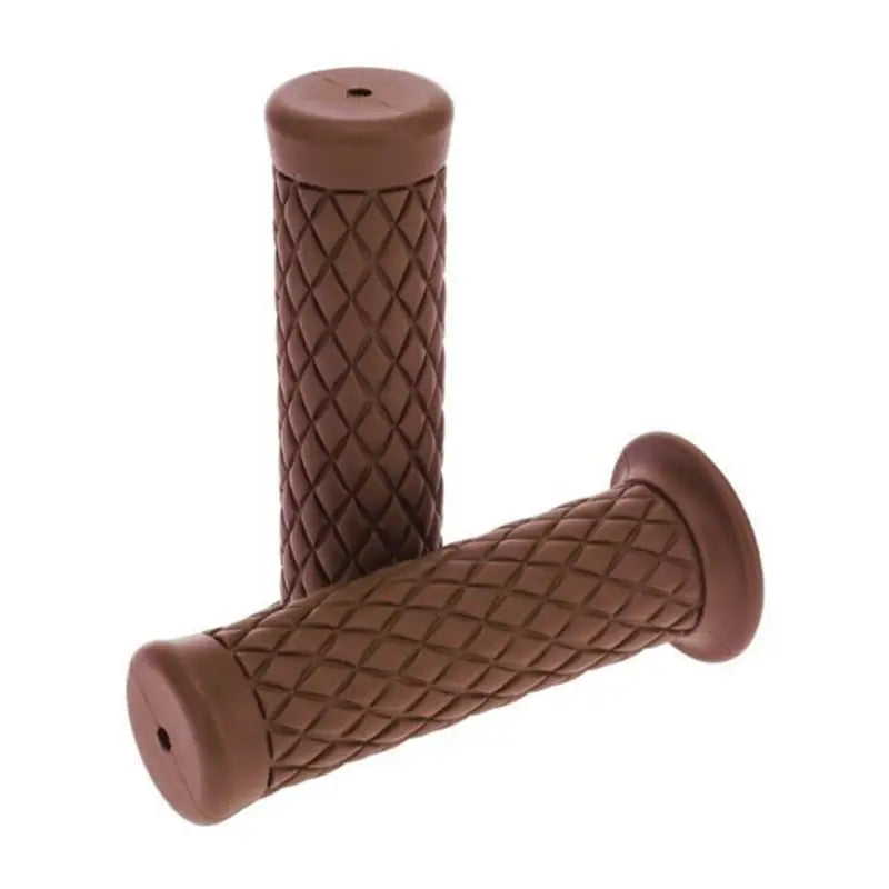 Brown motorcycle handlebar grips on Bikers Choice Quilted Grip 1In Brown