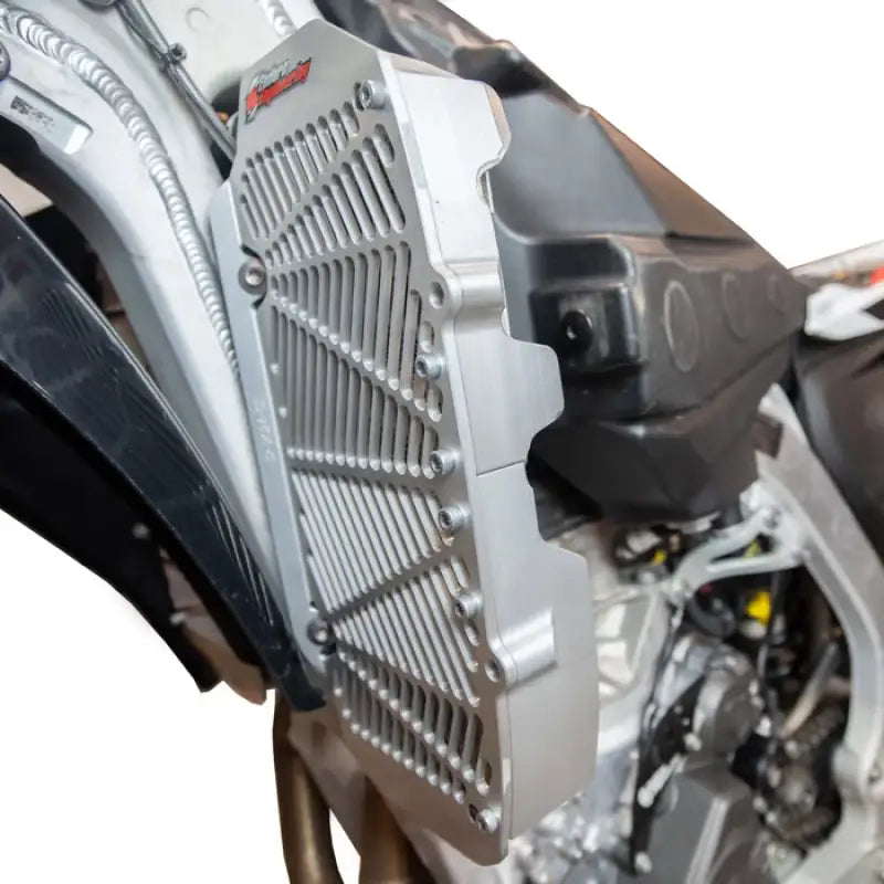 Billet Radiator Guard Triumph - ENDURO ENGINEERING