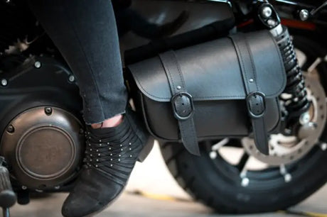 Black Jack Swingarm Bag 4l Black/Black Buckle - Powersports