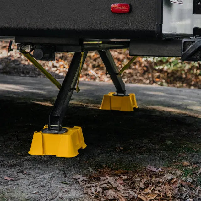 Camco Nesting Design For RV Storage Leveling Block 44539 - Fasten Big Blocks T-Handle PK