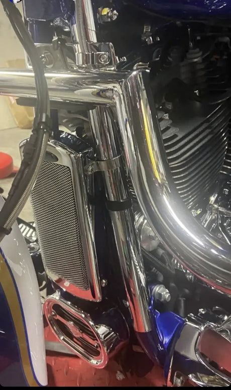 Center Frame Mount Oil Cooler Non Abs  St `01 17  Chrome 