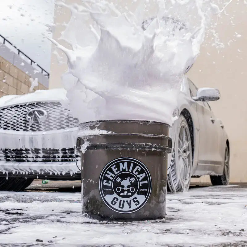 Chemical Guys Heavy Duty Detailing Bucket Smoked Black (4.5 Gal) - Case of 12 - Truck & Automotive