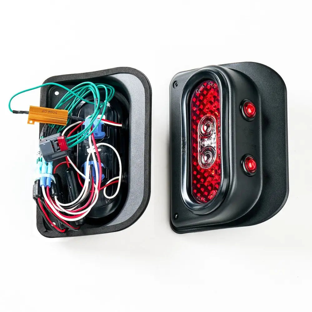 Combat Offrd Limited Lifetime Warranty Tail Light Assembly 15-1050 - Jeep JK JKU Gunner Led LI