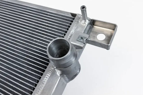 Aluminum radiator with hose connections for Ford Bronco and Ranger truck parts and accessories