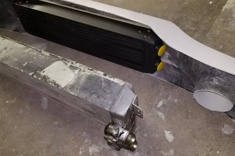 CSF Universal Dual-Pass Oil Cooler (RS Style) - M22 x 1.5 - 24in L 5.75in H 2.16in W - Truck & Automotive