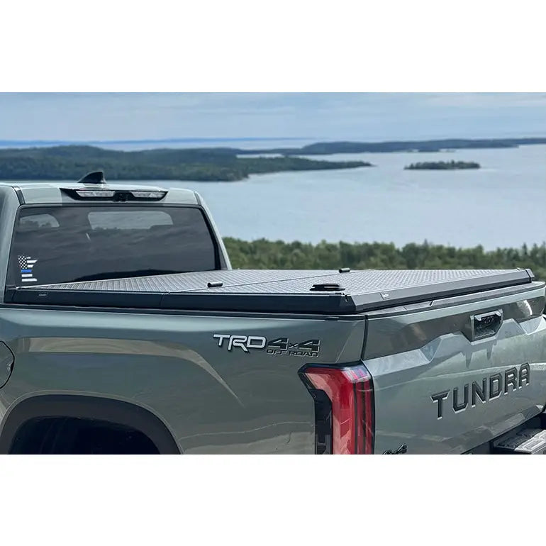 DEE ZEE Proudly Made In The USA Tonneau Cover DZ 19551