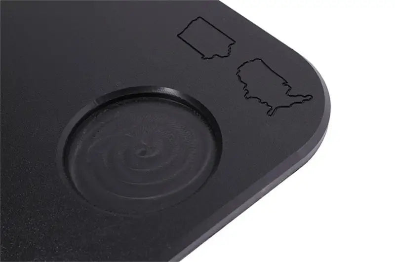 DZ284144 Dee Zee Bed Protection - Tailgate Protector