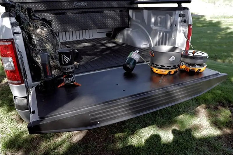 DZ284144 Dee Zee Bed Protection - Tailgate Protector