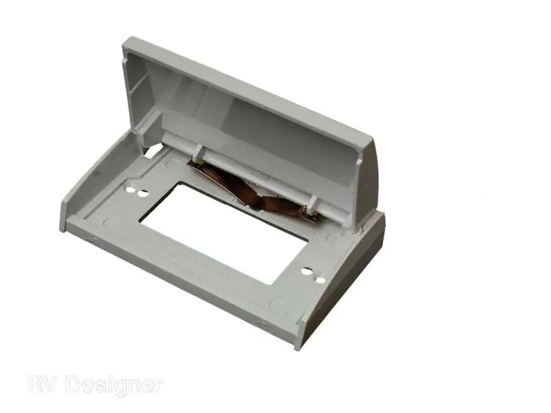 E465 Receptacle Cover